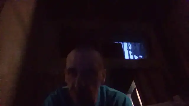 Snapshot of CandiedPompano chatting on November 4, 2025, 10:02 pm CandiedPompano online show from November 4, 2025, 10:02 pm