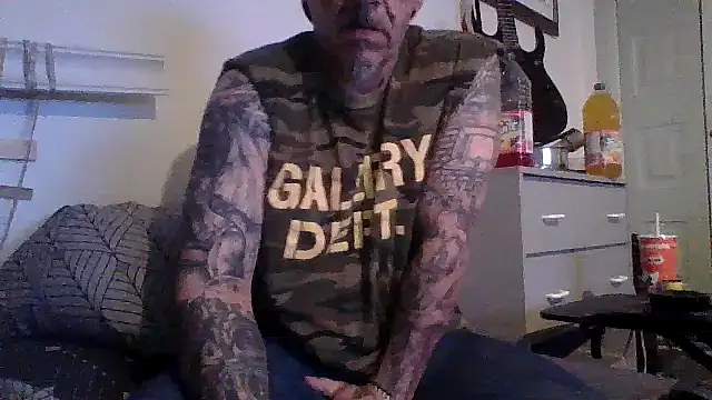 Snapshot of CandiedPompano chatting on June 21, 2026, 1:44 am CandiedPompano online show from June 21, 2026, 1:44 am