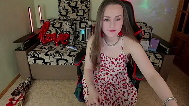 VeronikaVel online show from April 21, 2026, 8:37 pm
