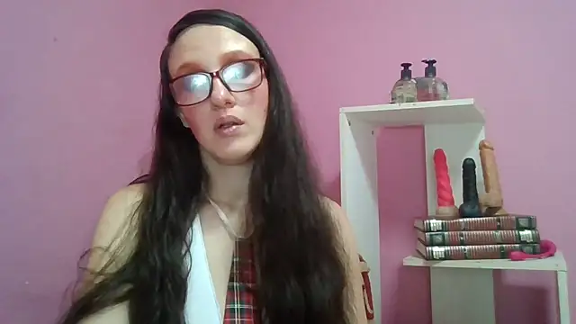 Snapshot of LolaBoobs chatting on May 5, 2026, 7:44 am LolaBoobs online show from May 5, 2026, 7:44 am