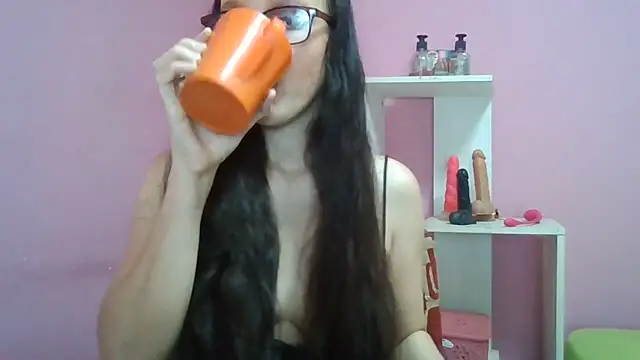 Snapshot of LolaBoobs chatting on May 23, 2026, 8:02 am LolaBoobs online show from May 23, 2026, 8:02 am