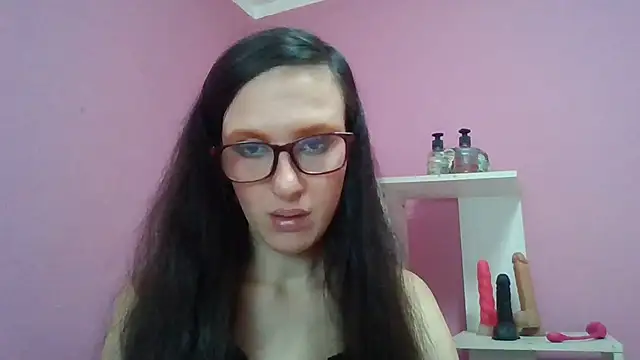 Snapshot of LolaBoobs chatting on April 28, 2026, 7:35 am LolaBoobs online show from April 28, 2026, 7:35 am