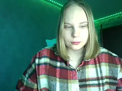 Thalia  Star online show from March 4, 2025, 5:42 am