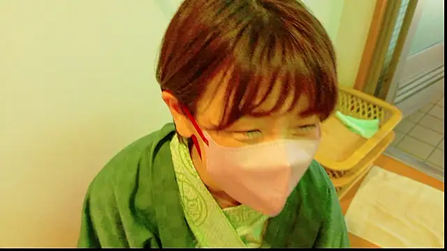 Risa 06 online show from November 4, 2025, 1:37 pm