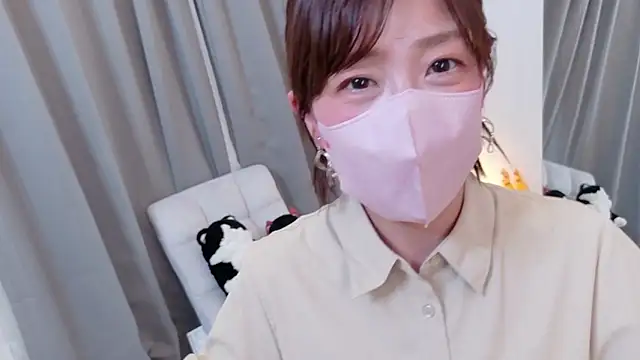Snapshot of Risa_06 chatting on April 3, 2026, 12:22 pm Risa 06 online show from April 3, 2026, 12:22 pm