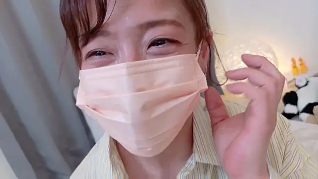 Snapshot of Risa_06 chatting on April 5, 2026, 12:12 pm Risa 06 online show from April 5, 2026, 12:12 pm