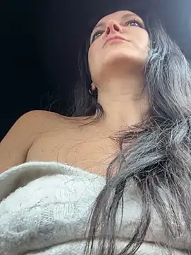 Snapshot of -OLYA- chatting on February 9, 2026, 1:09 pm -OLYA- online show from February 9, 2026, 1:09 pm