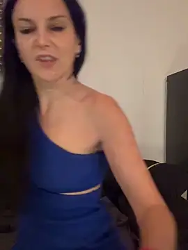 Snapshot of -OLYA- chatting on December 22, 2025, 1:39 am -OLYA- online show from December 22, 2025, 1:39 am