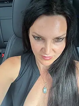 Snapshot of -OLYA- chatting on April 14, 2026, 1:05 pm -OLYA- online show from April 14, 2026, 1:05 pm