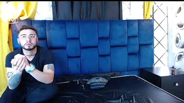 bonnieandclyde bdsm online show from January 10, 2025, 3:16 pm