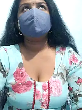 Snapshot of Dr_Chhaya chatting on November 6, 2025, 11:47 am Dr Chhaya online show from November 6, 2025, 11:47 am