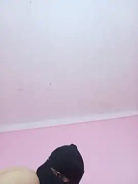 Snapshot of Hajar_charmouta1 chatting on October 18, 2025, 11:01 am Hajar charmouta1 online show from October 18, 2025, 11:01 am