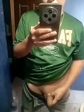 Cherrysfox1 online show from February 5, 2026, 2:46 pm