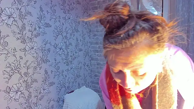 Snapshot of EllaSky_xoxo chatting on November 16, 2025, 11:41 pm EllaSky xoxo online show from November 16, 2025, 11:41 pm