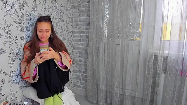 Snapshot of EllaSky_xoxo chatting on December 16, 2025, 7:12 am EllaSky xoxo online show from December 16, 2025, 7:12 am