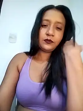 Snapshot of cami_victoria chatting on February 17, 2026, 7:11 pm cami victoria online show from February 17, 2026, 7:11 pm