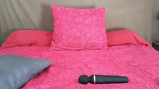 Estrellas 30 online show from October 16, 2025, 8:33 am