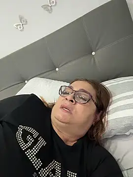 AntonellaAlondra4 online show from February 24, 2026, 2:29 pm