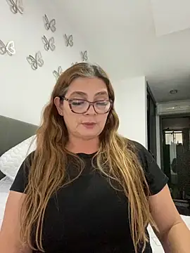 Snapshot of AntonellaAlondra4 chatting on March 11, 2025, 7:25 pm AntonellaAlondra4 online show from March 11, 2025, 7:25 pm