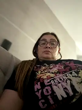 Snapshot of AntonellaAlondra4 chatting on November 16, 2025, 11:08 pm AntonellaAlondra4 online show from November 16, 2025, 11:08 pm