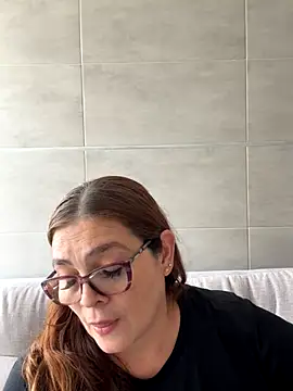 Snapshot of AntonellaAlondra4 chatting on October 14, 2025, 4:07 pm AntonellaAlondra4 online show from October 14, 2025, 4:07 pm