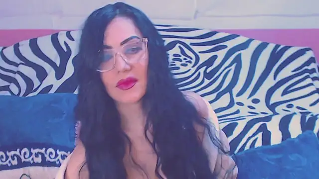 Snapshot of Ary_z chatting on November 15, 2025, 11:20 pm Ary z online show from November 15, 2025, 11:20 pm