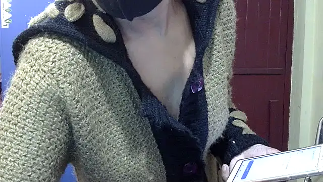 Snapshot of Pramila_Manish chatting on November 30, 2025, 1:39 am Pramila Manish online show from November 30, 2025, 1:39 am