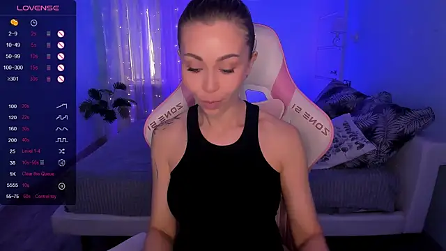 AdeleRoberts online show from April 2, 2026, 2:08 am