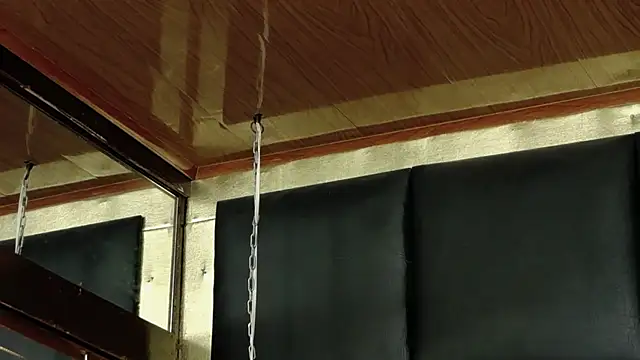 Snapshot of BlairBadgley chatting on December 4, 2025, 2:10 am BlairBadgley online show from December 4, 2025, 2:10 am