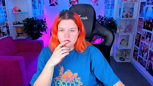 Snapshot of NielletaBlossom chatting on March 11, 2025, 5:13 am NielletaBlossom online show from March 11, 2025, 5:13 am