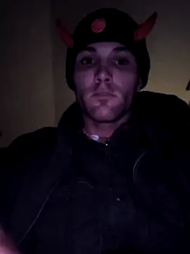 Snapshot of potholder420 chatting on October 11, 2025, 4:35 am potholder420 online show from October 11, 2025, 4:35 am