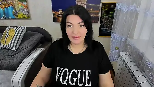 Lady Boom Wild  online show from February 12, 2026, 7:13 pm