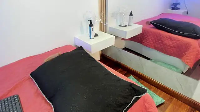 Snapshot of rose_nova chatting on March 9, 2025, 3:05 pm rose nova online show from March 9, 2025, 3:05 pm