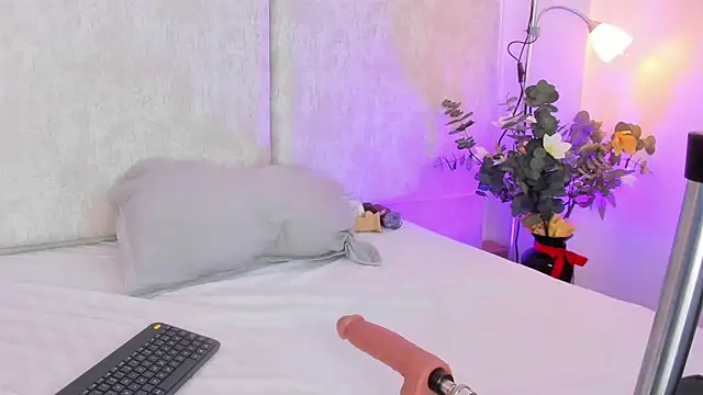 Snapshot of Astorath_angel_ chatting on December 20, 2025, 12:19 pm Astorath angel online show from December 20, 2025, 12:19 pm