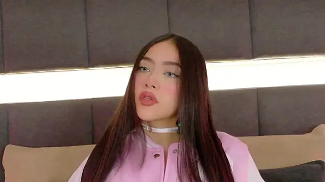 Snapshot of nicolle_pierce chatting on October 16, 2025, 1:19 pm nicolle pierce online show from October 16, 2025, 1:19 pm