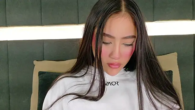 Snapshot of nicolle_pierce chatting on October 23, 2025, 1:32 pm nicolle pierce online show from October 23, 2025, 1:32 pm