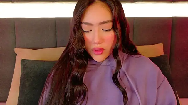 Snapshot of nicolle_pierce chatting on November 19, 2025, 2:28 pm nicolle pierce online show from November 19, 2025, 2:28 pm