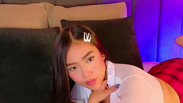 Snapshot of nicolle_pierce chatting on November 13, 2025, 2:32 pm nicolle pierce online show from November 13, 2025, 2:32 pm