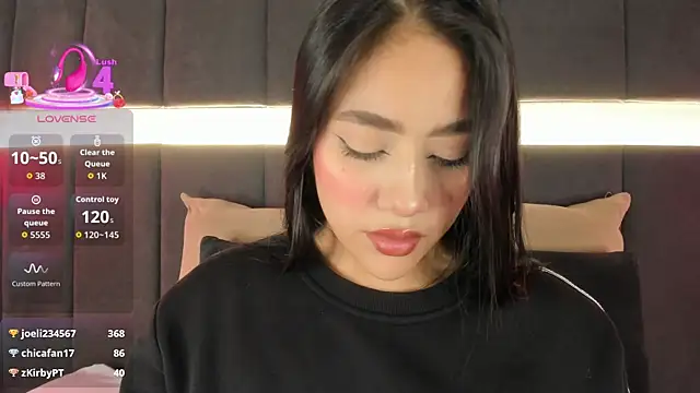 Snapshot of nicolle_pierce chatting on September 9, 2025, 2:37 pm nicolle pierce online show from September 9, 2025, 2:37 pm