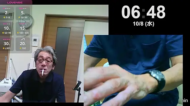 mama010-chan online show from October 7, 2025, 9:49 pm