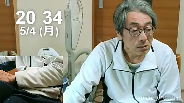 Snapshot of mama010-chan chatting on May 4, 2026, 11:35 am mama010-chan online show from May 4, 2026, 11:35 am
