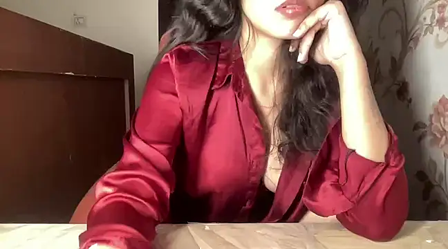 Snapshot of Divyaa69 chatting on February 12, 2025, 4:22 pm Divyaa69 online show from February 12, 2025, 4:22 pm