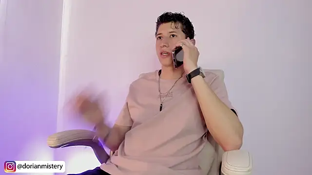 Dorianmistery2322  online show from April 2, 2026, 7:20 pm