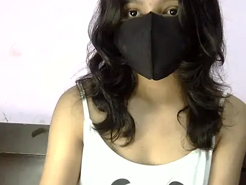 Cute Alaina online show from October 24, 2025, 5:50 am