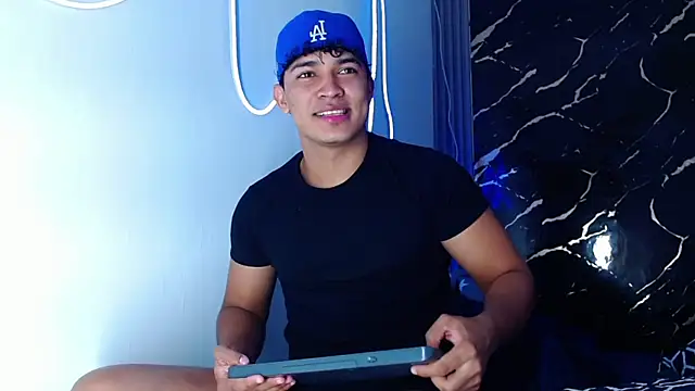 Snapshot of jamescurli_ chatting on September 27, 2025, 6:41 am jamescurli  online show from September 27, 2025, 6:41 am