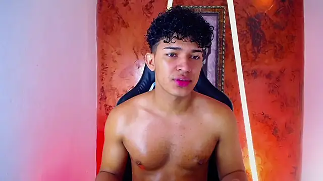 Snapshot of jamescurli_ chatting on March 2, 2025, 4:28 am jamescurli  online show from March 2, 2025, 4:28 am