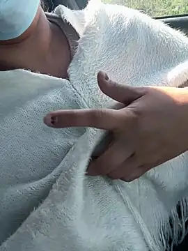 Snapshot of poision51 chatting on March 4, 2025, 5:00 am poision51 online show from March 4, 2025, 5:00 am