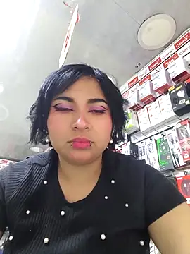 Snapshot of TioreHentai chatting on December 17, 2025, 9:31 pm TioreHentai online show from December 17, 2025, 9:31 pm