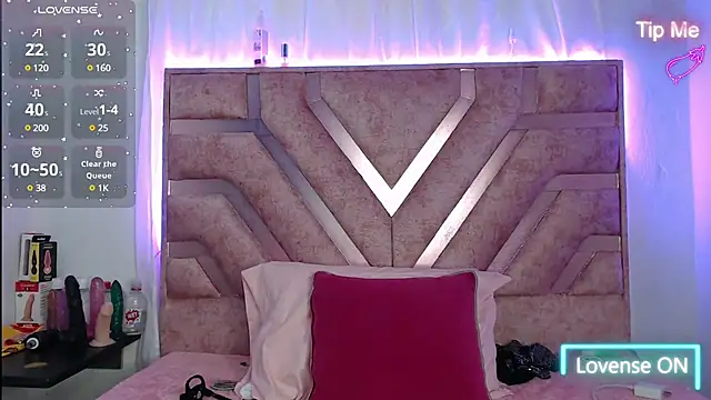 Snapshot of Scarlett_Jhones- chatting on December 6, 2024, 11:38 am Scarlett Jhones- online show from December 6, 2024, 11:38 am