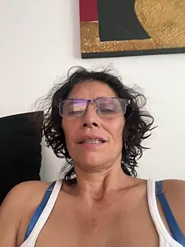 Snapshot of MireyaTorresGu chatting on February 20, 2026, 10:44 pm MireyaTorresGu online show from February 20, 2026, 10:44 pm